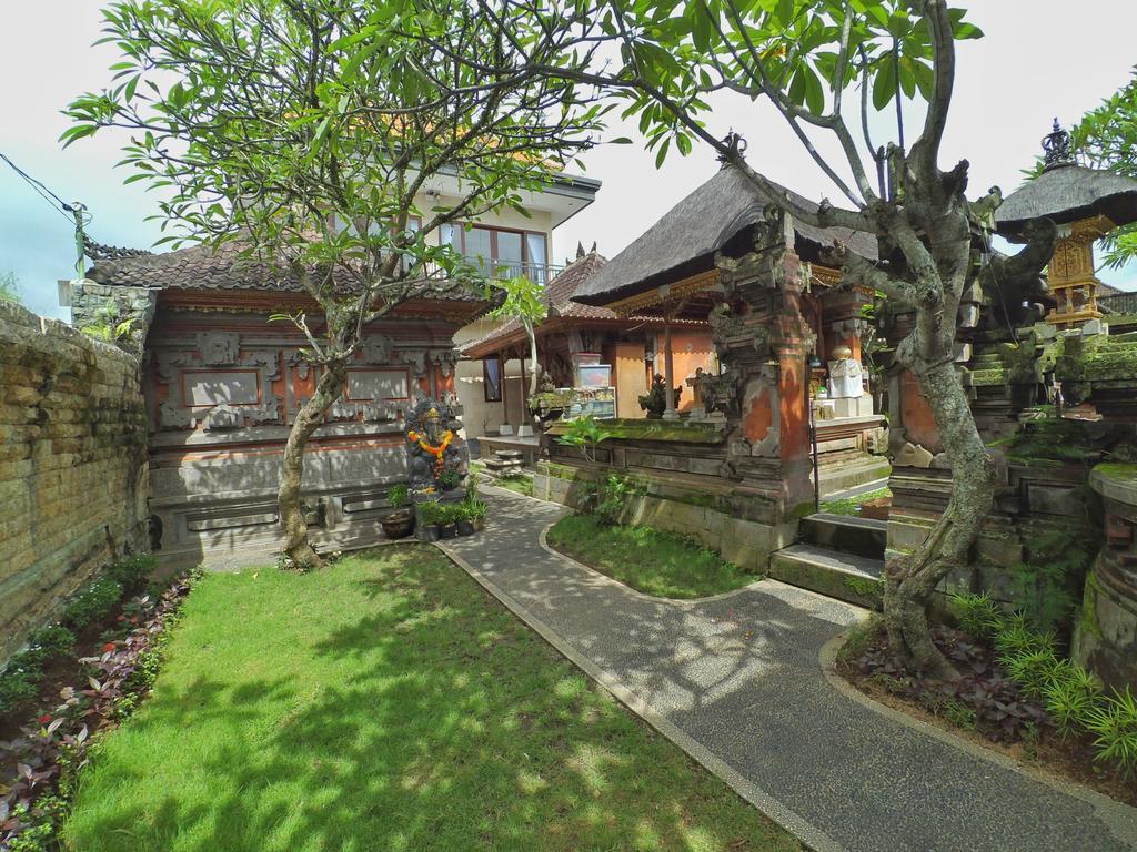 Kubu Taman Home Stay Ubud  Exterior photo